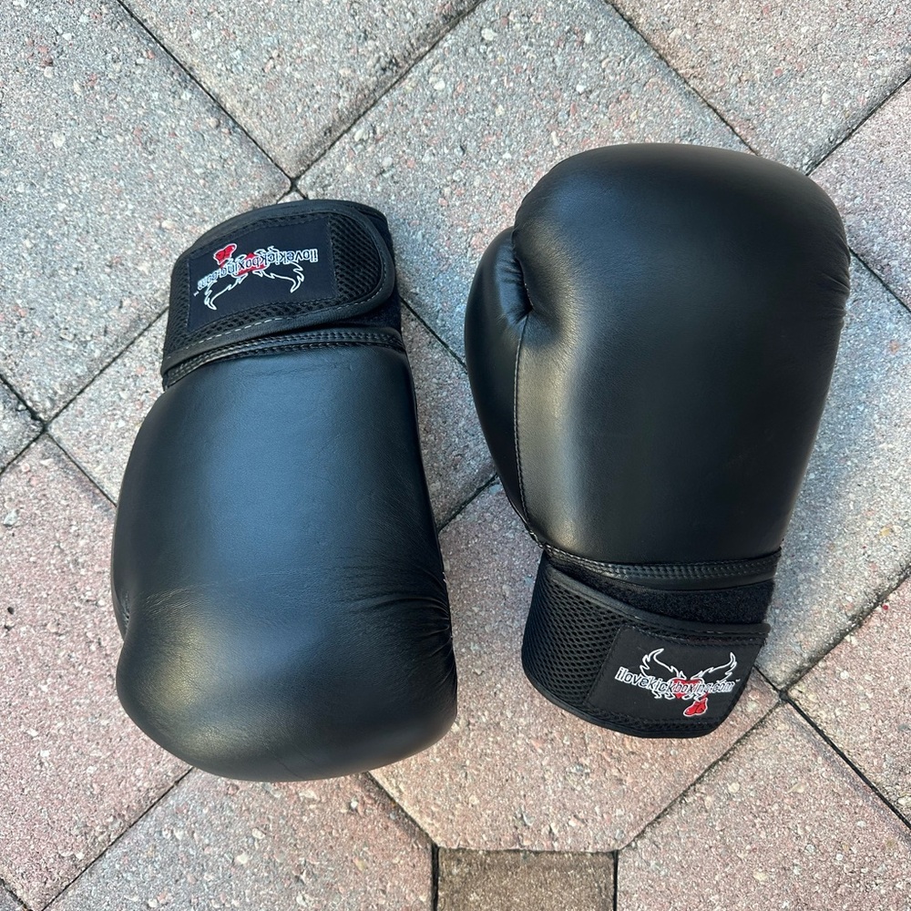 Black Boxing Gloves